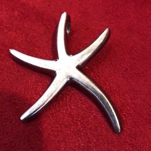 ATI Thailand 925 Sterling silver starfish pendant
